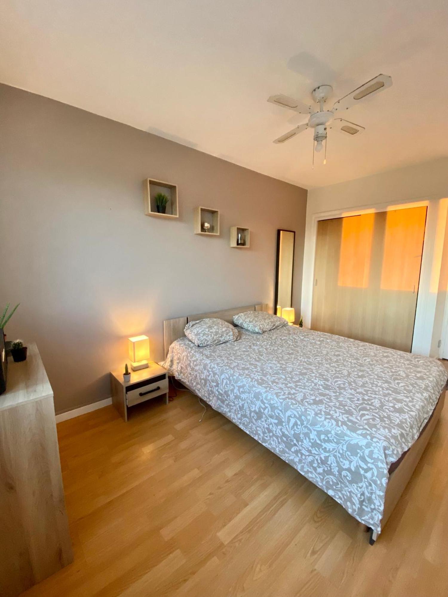 Le Paisible Apartment เดซีน-ชาร์ปิเยอ ภายนอก รูปภาพ